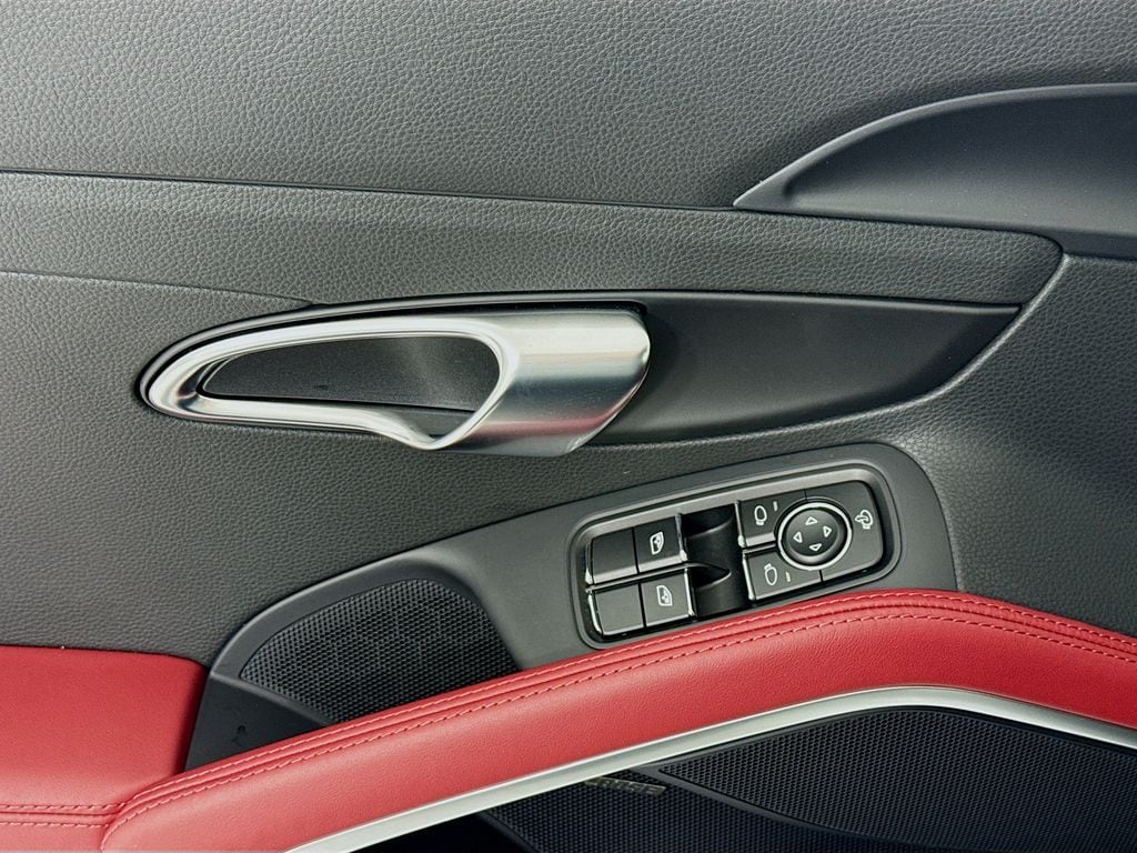 2025 Porsche 718 Style Edition - Photo 11