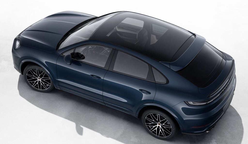 2026 Porsche Cayenne Coupe photo 3