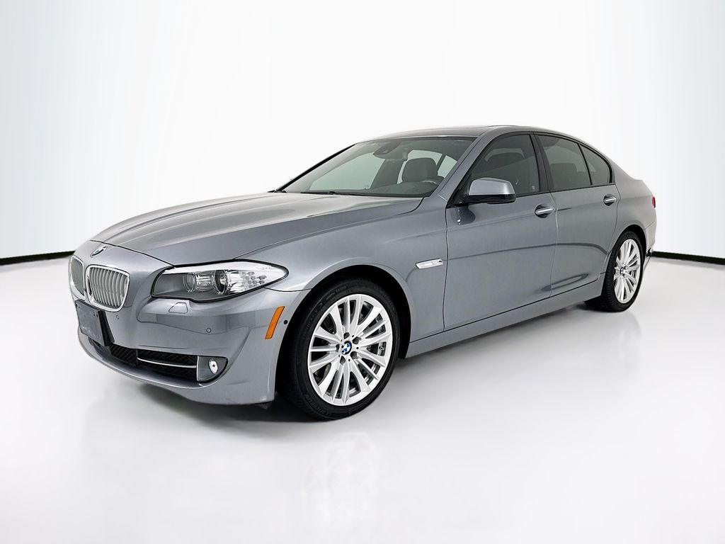 2012 BMW 5 Series 550i