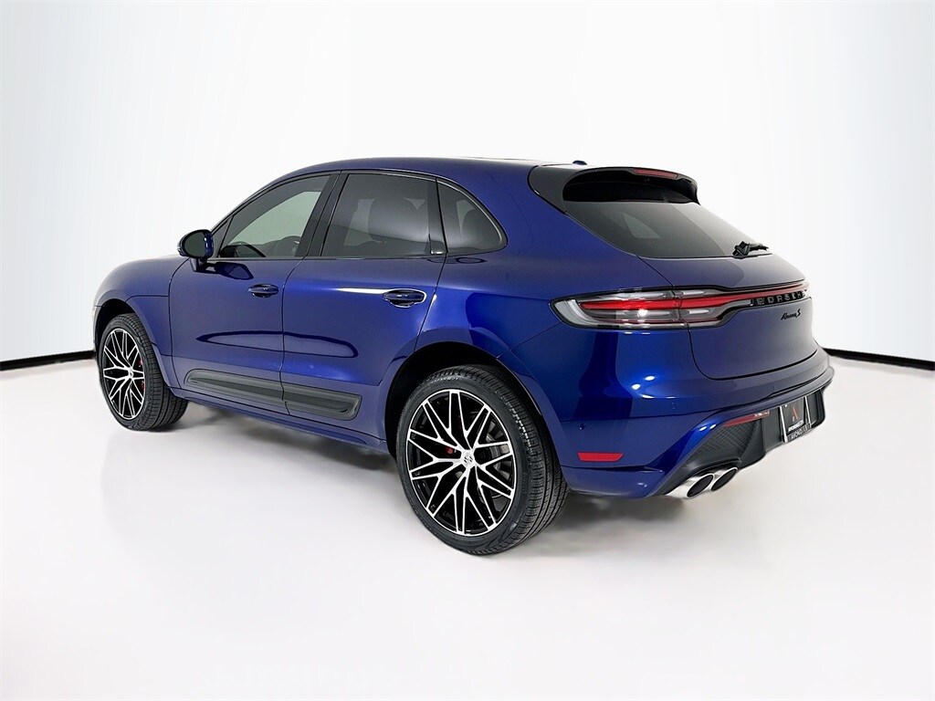 2026 Porsche Macan S photo 3