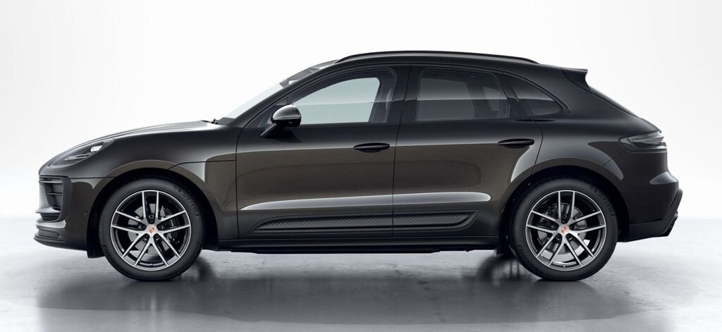 2026 Porsche Macan T photo 3