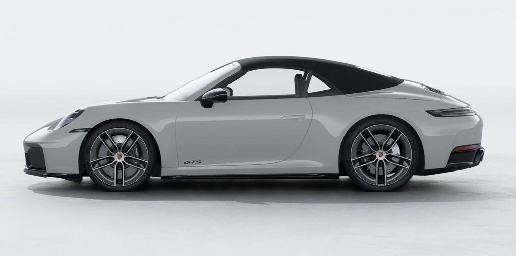 2026 Porsche 911 4 GTS Cabriolet photo 3