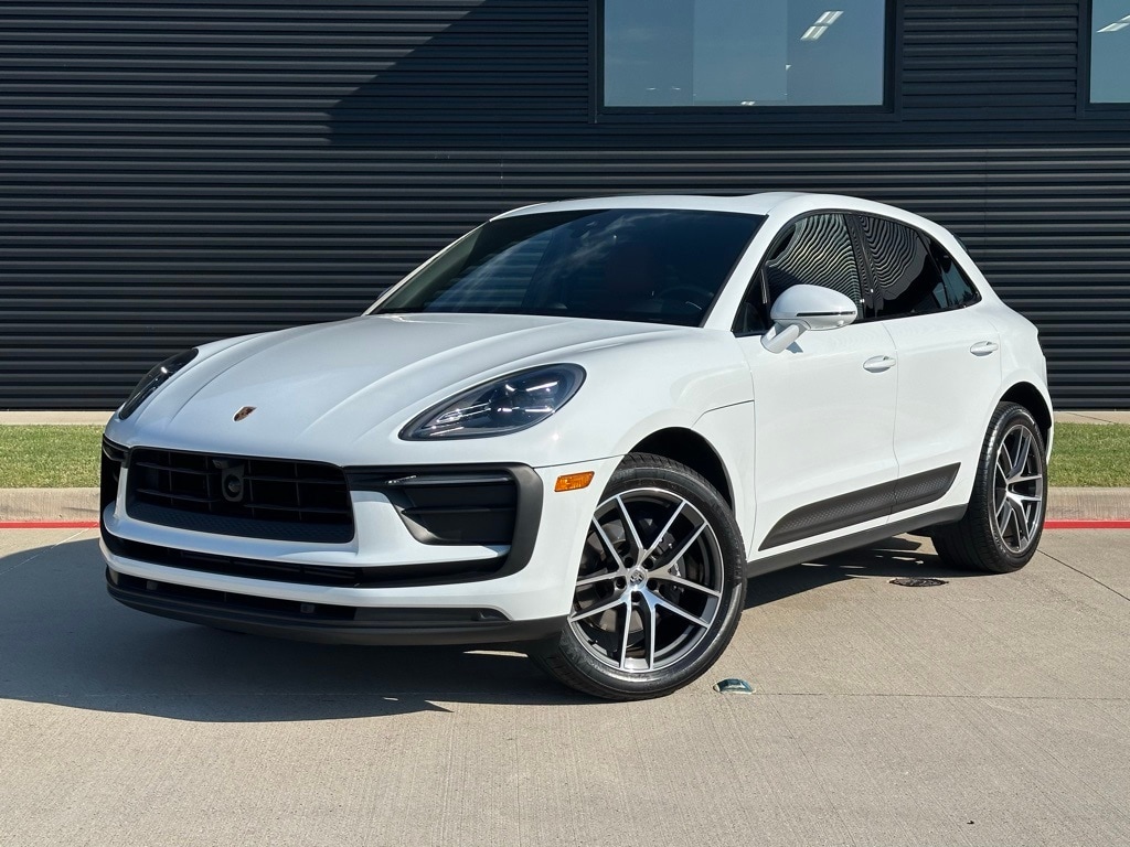 2025 Porsche Macan