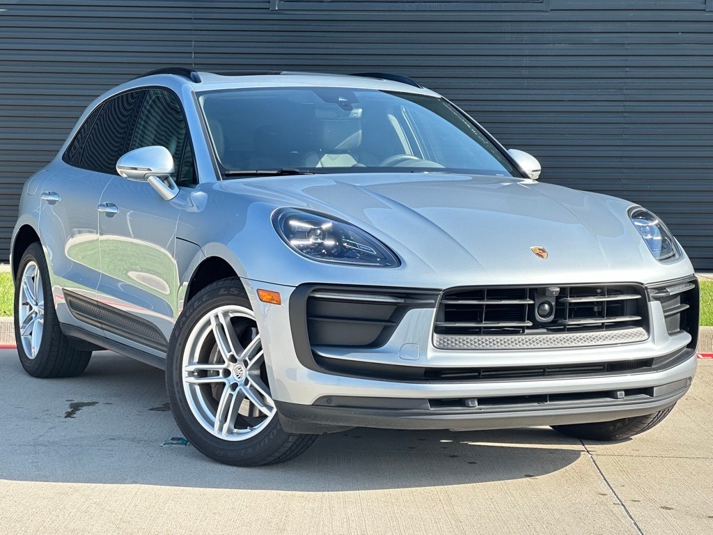 Certified 2023 Porsche Macan Base with VIN WP1AA2A55PLB04336 for sale in Grapevine, TX