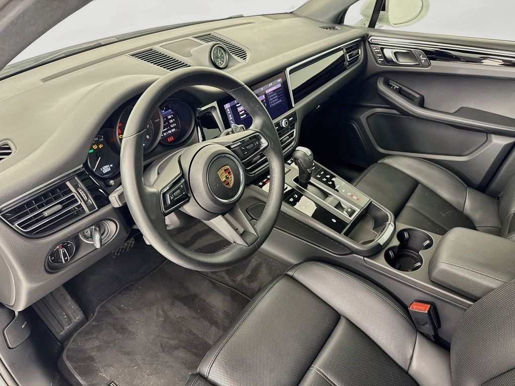 Certified 2025 Porsche Macan SUV