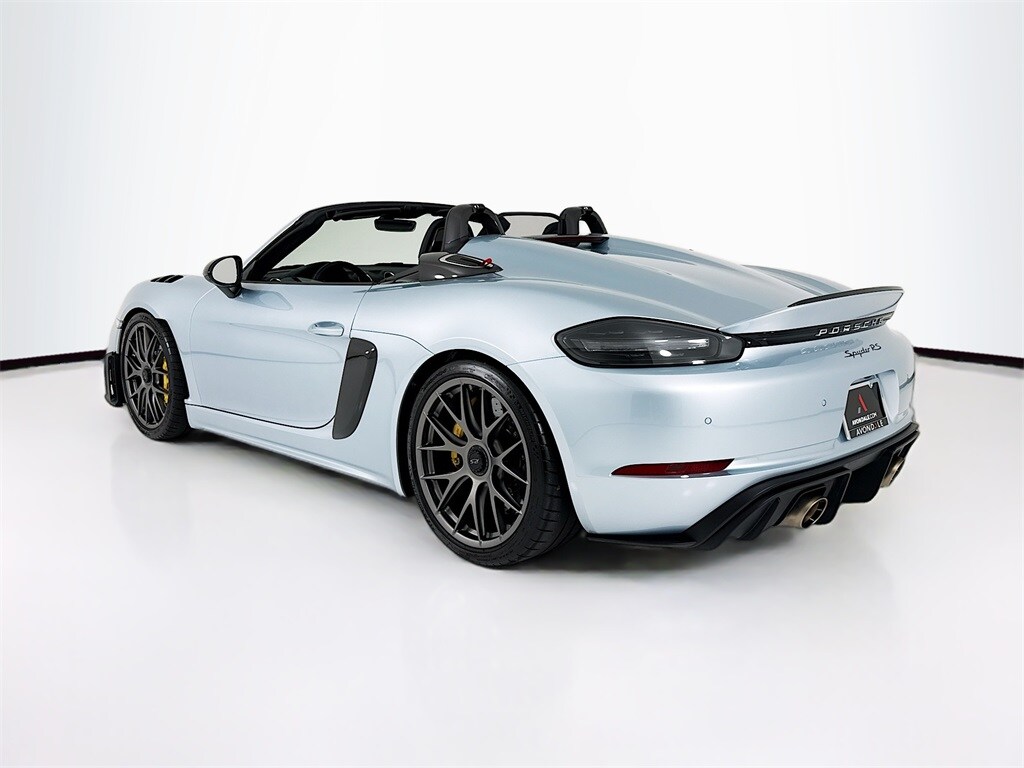 2024 Porsche Boxster Spyder photo 3