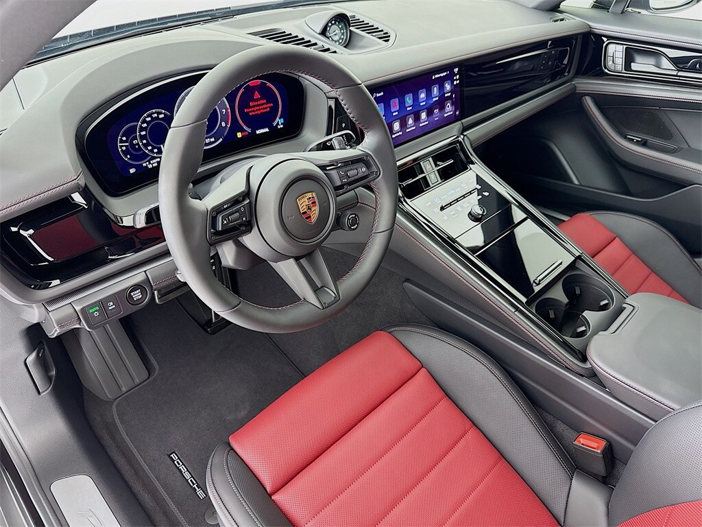 2026 Porsche Panamera 4 photo 4
