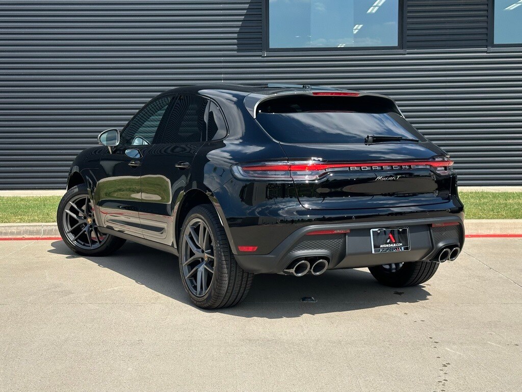 2025 Porsche Macan T photo 3