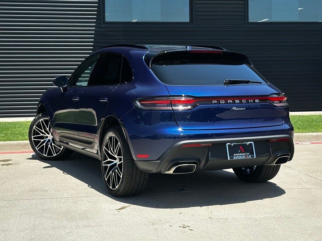2025 Porsche Macan S photo 3