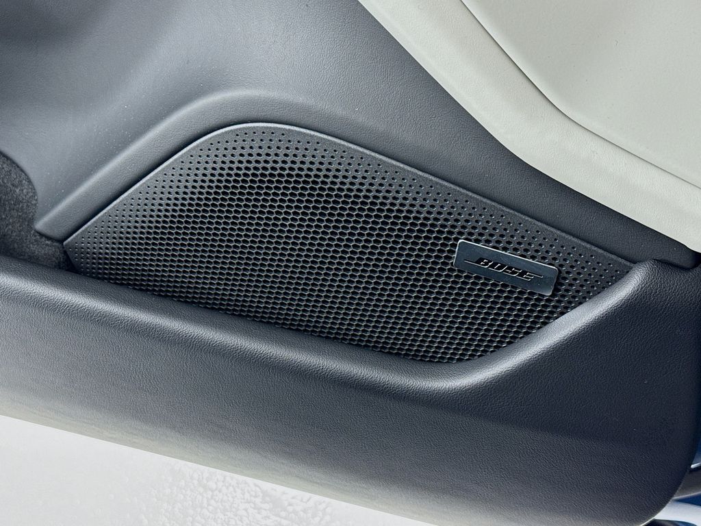 2026 Porsche Taycan Base - Photo 12