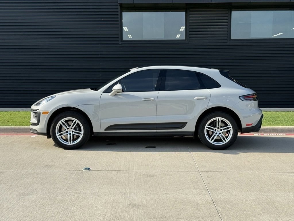 Certified 2024 Porsche Macan Base with VIN WP1AA2A59RLB15746 for sale in Grapevine, TX