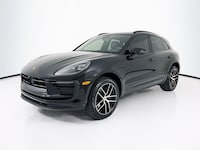 2025 Porsche Macan SUV