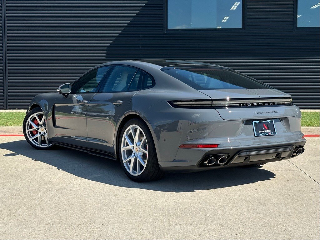 2026 Porsche Panamera GTS photo 3