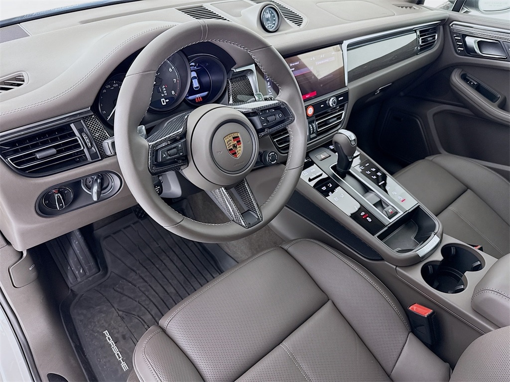 New 2025 Porsche Macan T T SUV