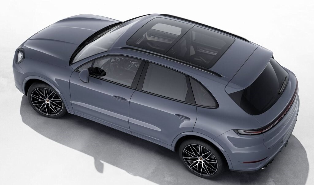 2026 Porsche Cayenne photo 4