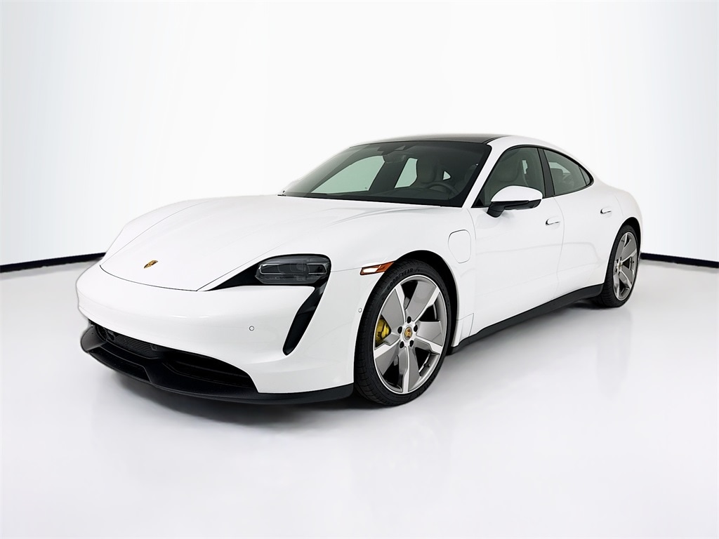 2023 Porsche Taycan Base's photo