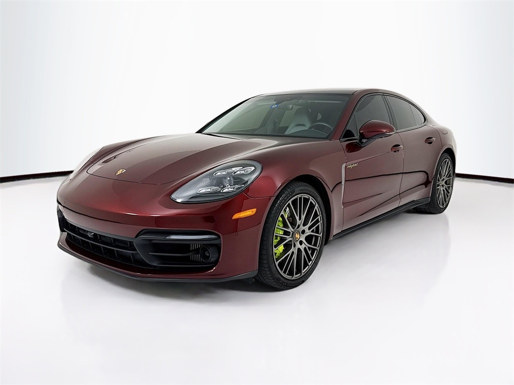 2023 Porsche Panamera 4 E-Hybrid's photo