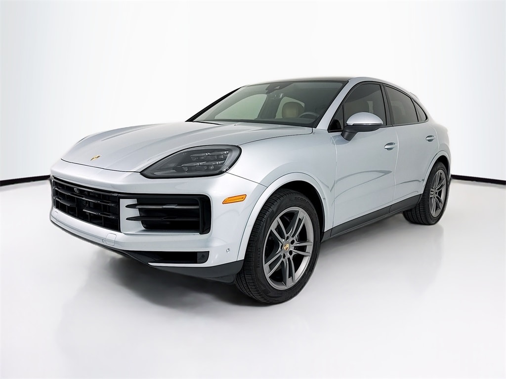 2025 Porsche Cayenne Coup Base's photo