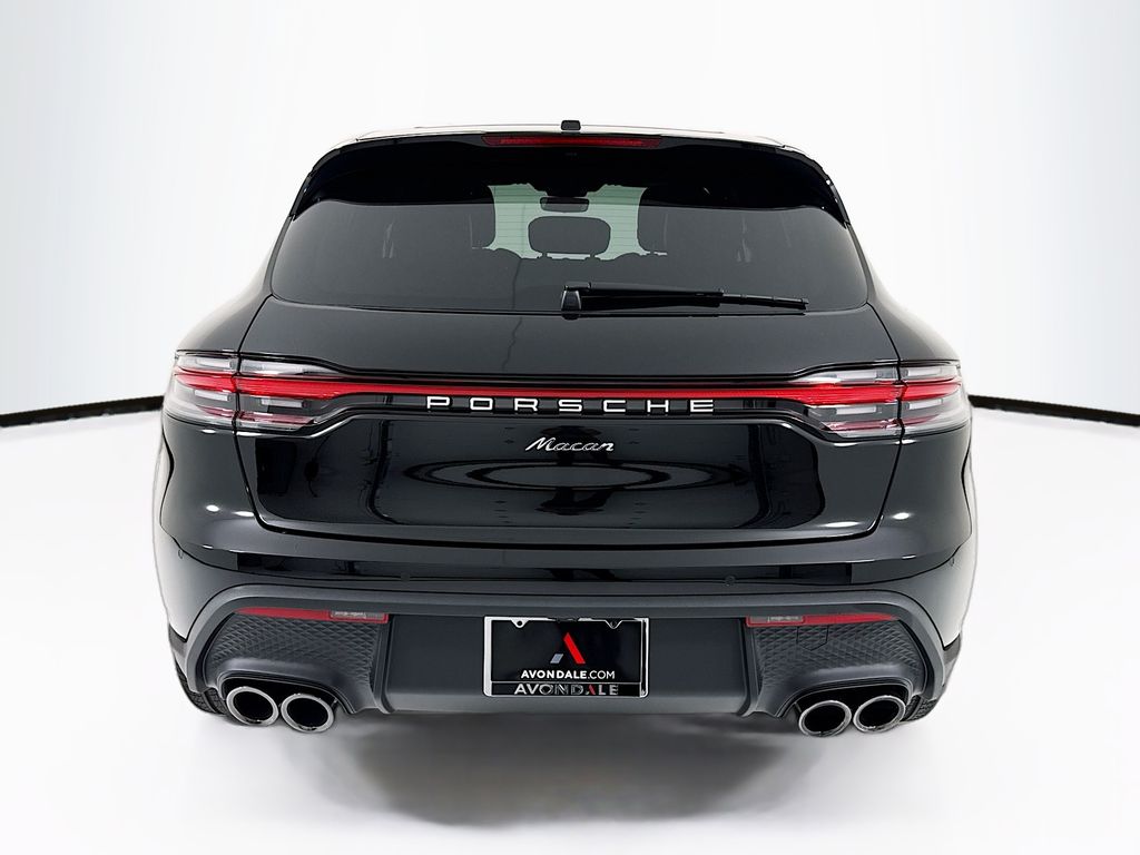 2026 Porsche Macan - Photo 10