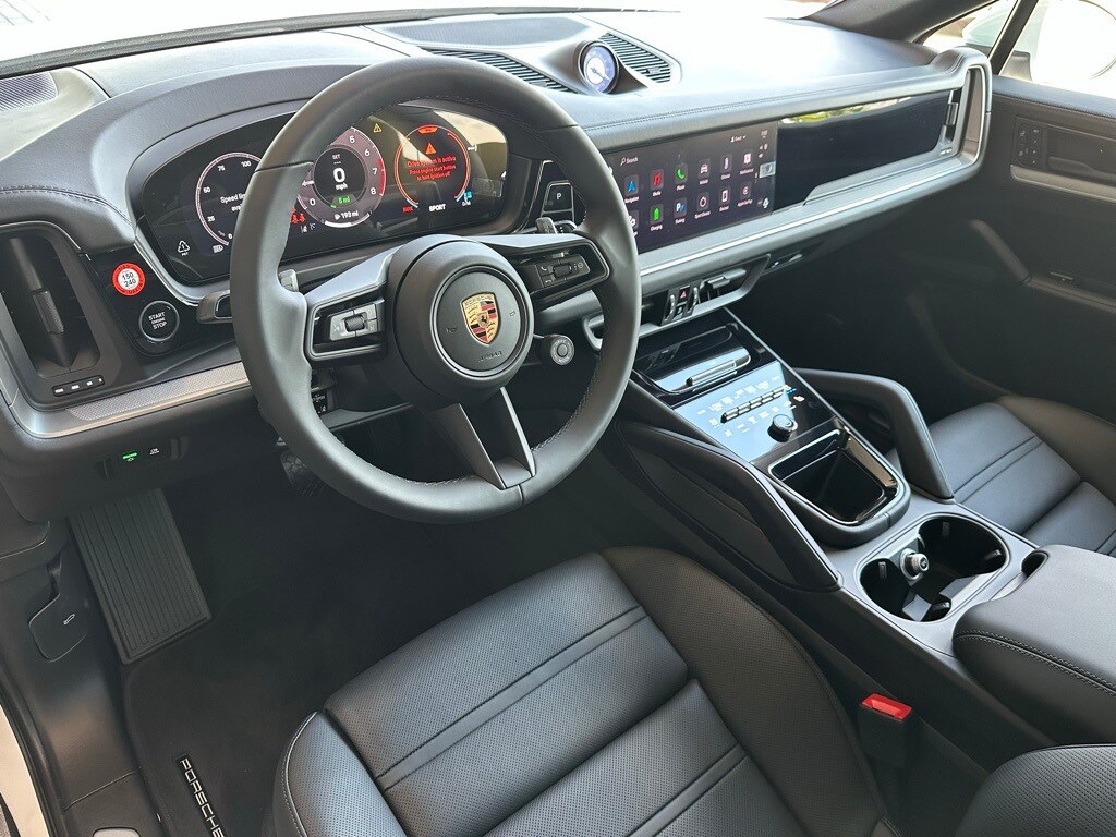 2025 Porsche Cayenne E-Hybrid Coupe photo 4