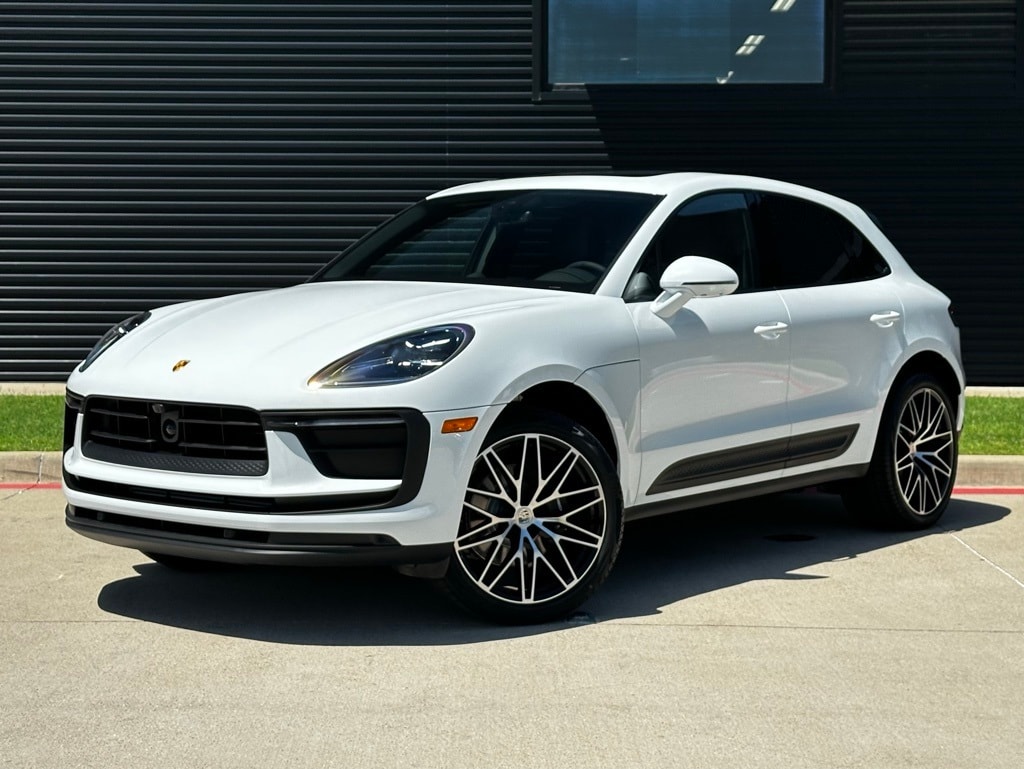 2025 Porsche Macan