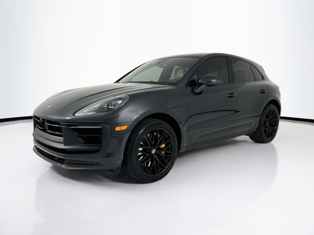 2023 Porsche Macan GTS's photo