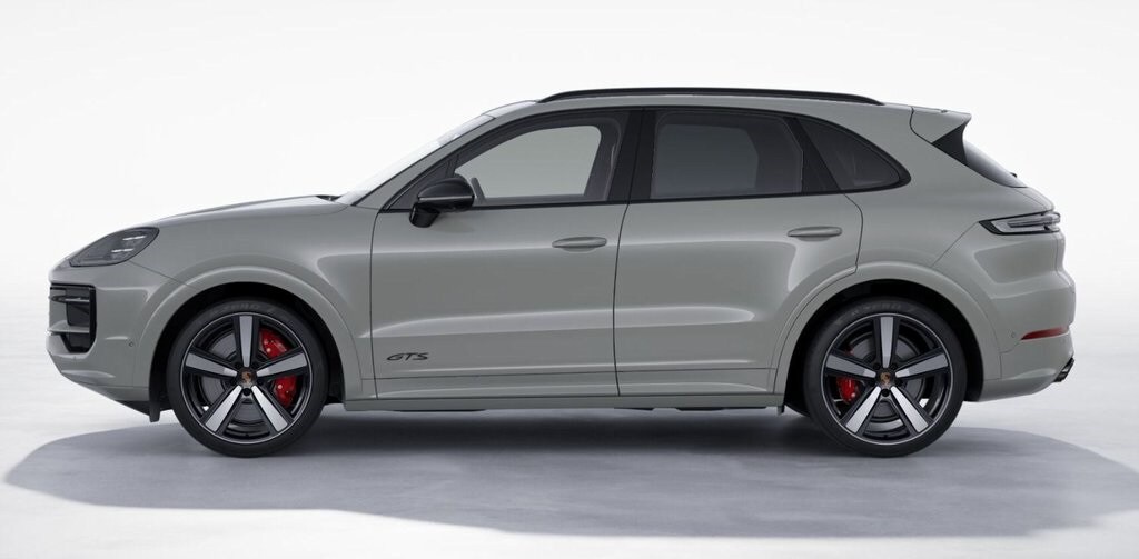 2026 Porsche Cayenne GTS photo 3