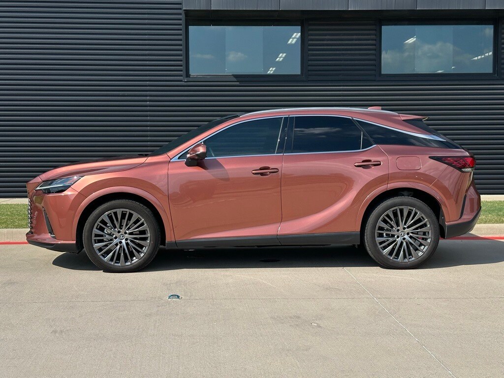 2023 Lexus RX 350h Luxury photo 2