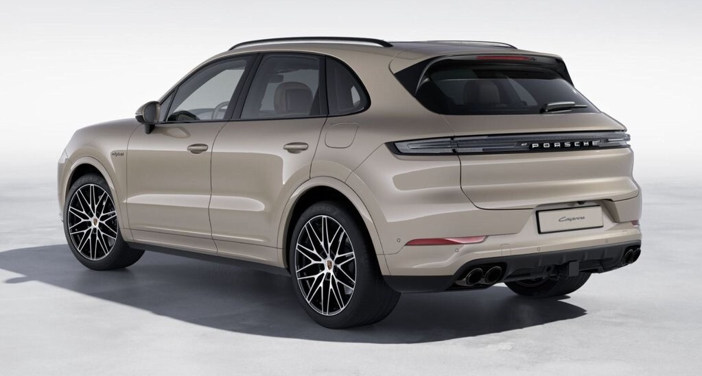2026 Porsche Cayenne E-Hybrid photo 2