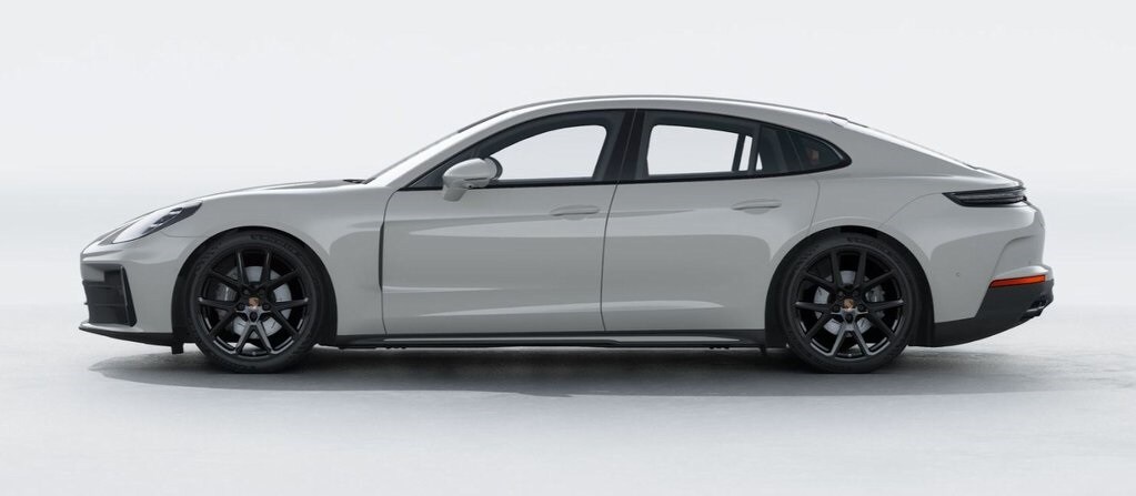 2026 Porsche Panamera 4 photo 3