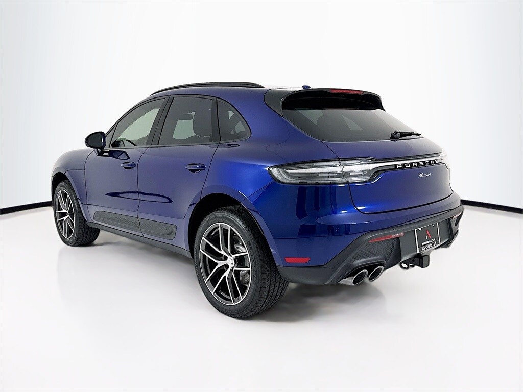 2026 Porsche Macan T photo 3