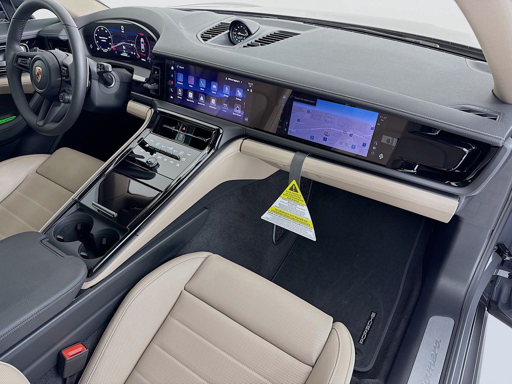 2026 Porsche Panamera Base - Photo 31