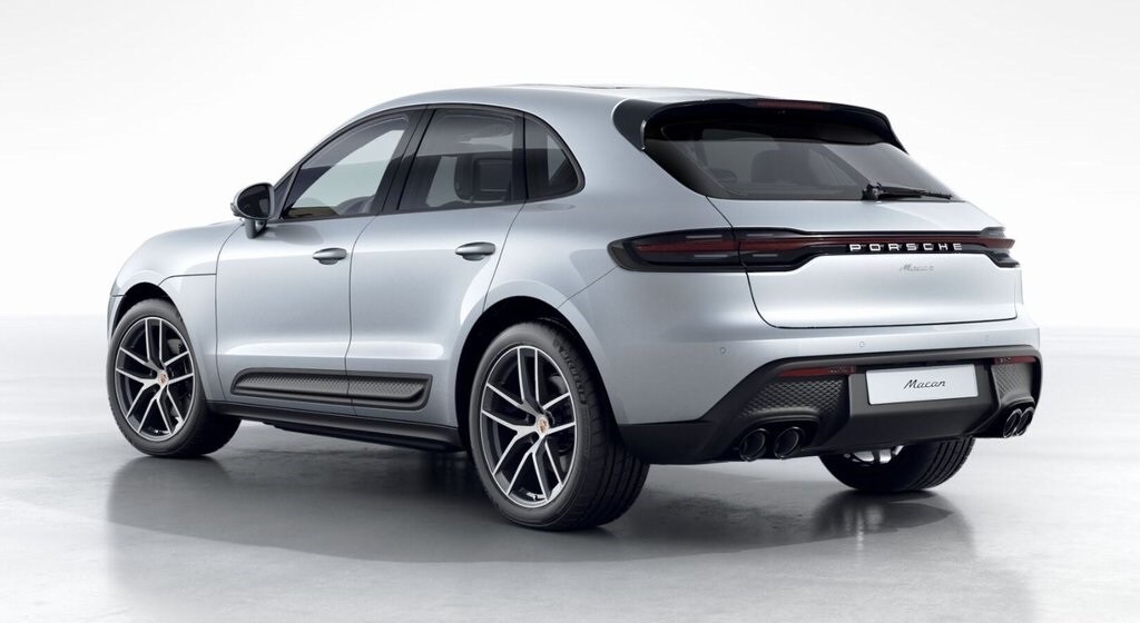 2026 Porsche Macan T photo 2