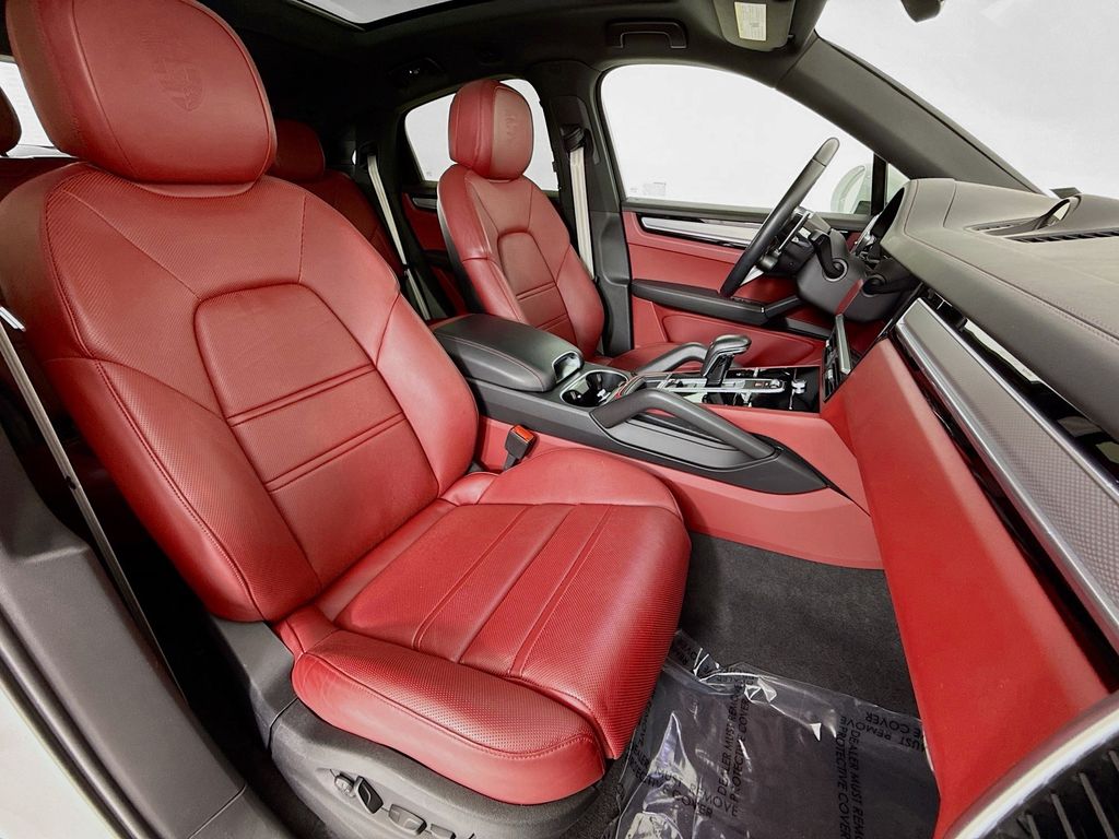 2023 Porsche Cayenne Coup Platinum Edition - Photo 31