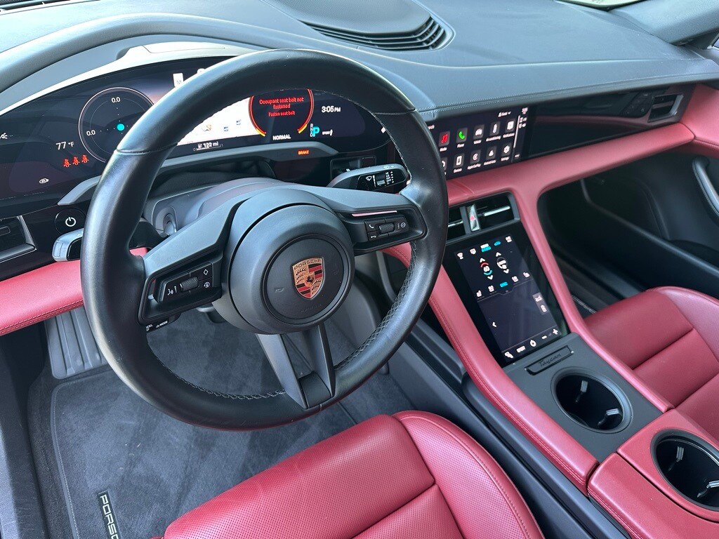 2023 Porsche Taycan photo 4