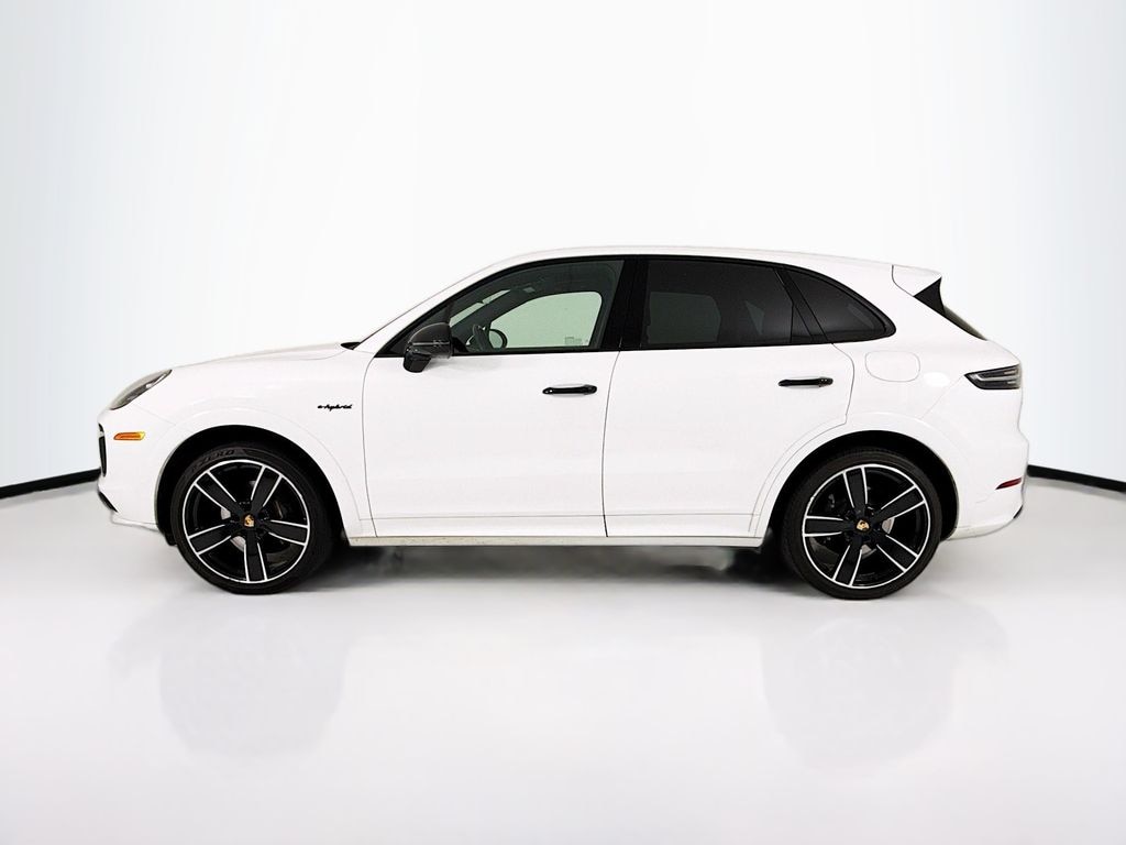 Certified 2023 Porsche Cayenne E-Hybrid Platinum Edition SUV