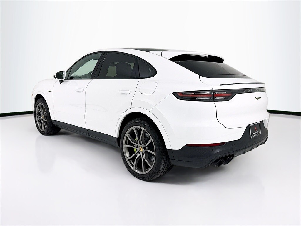 2023 Porsche Cayenne E-Hybrid Coupe Platinum Edition photo 3