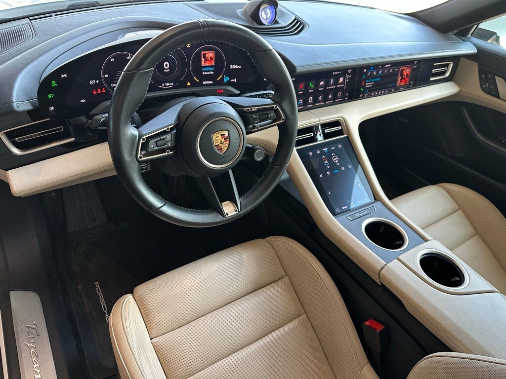 2022 Porsche Taycan Cross Turismo 4S photo 4