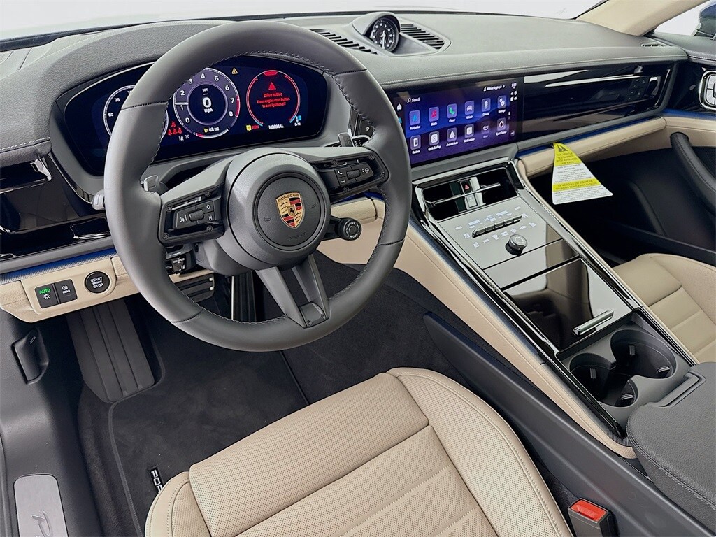 2026 Porsche Panamera 4 photo 4