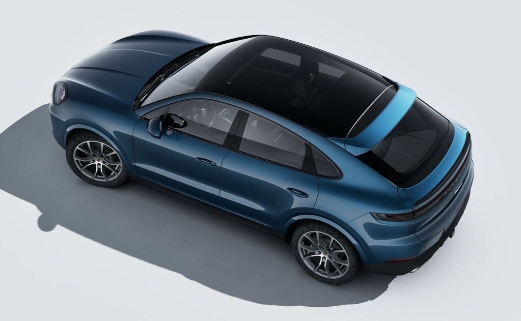 2026 Porsche Cayenne Coupe photo 4