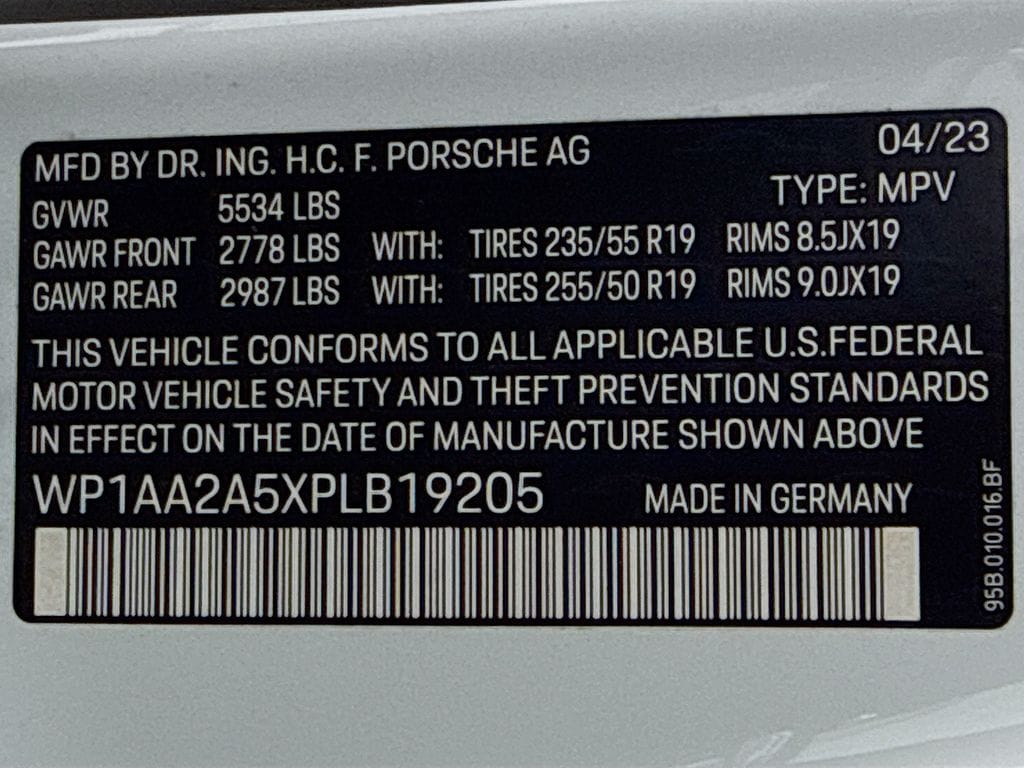 2023 Porsche Macan T - Photo 36