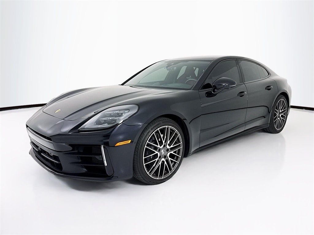 2024 Porsche Panamera Base's photo