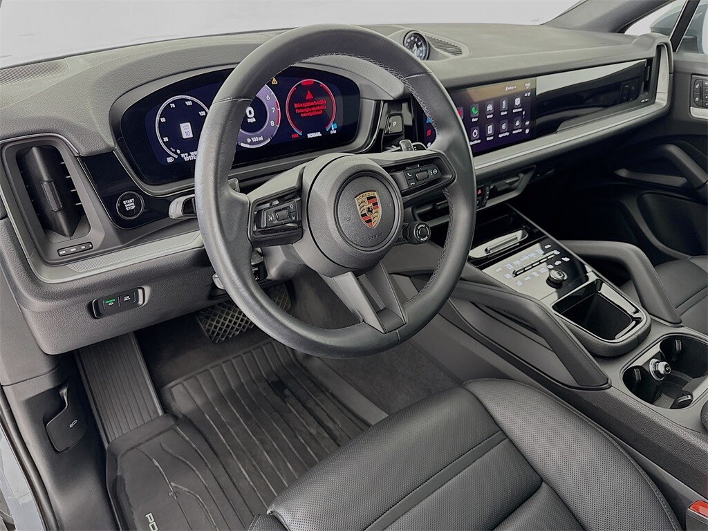 2024 Porsche Cayenne Coupe photo 4