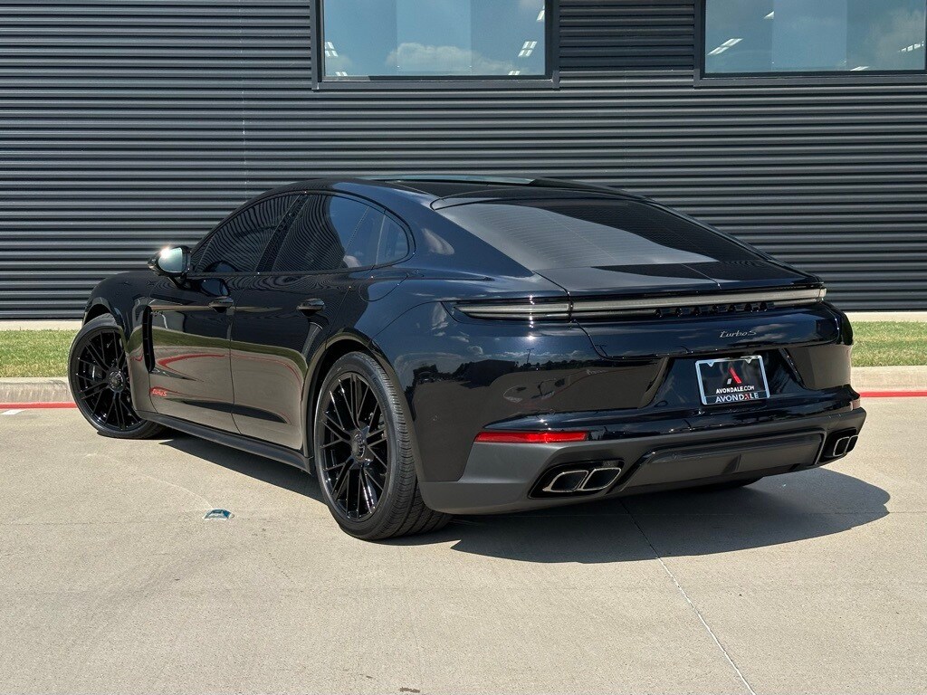 2026 Porsche Panamera E-Hybrid Turbo S photo 3
