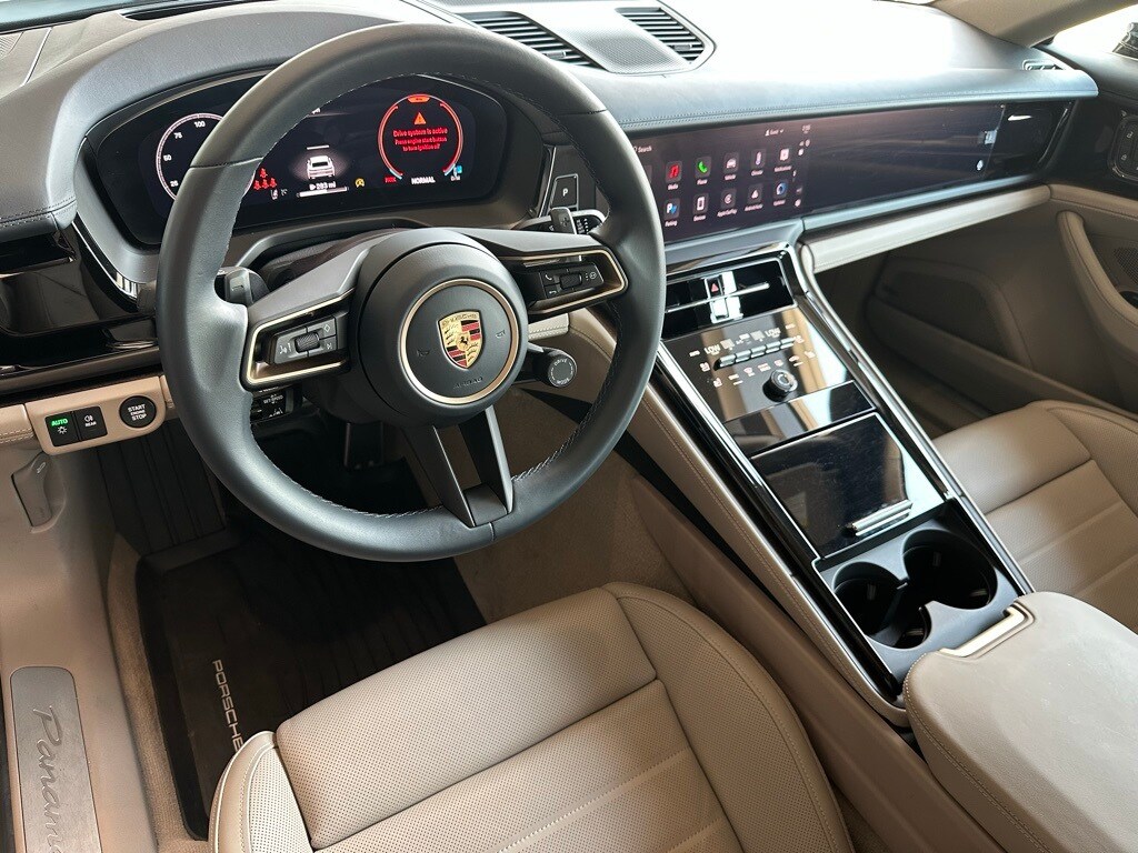 2024 Porsche Panamera 4 photo 4