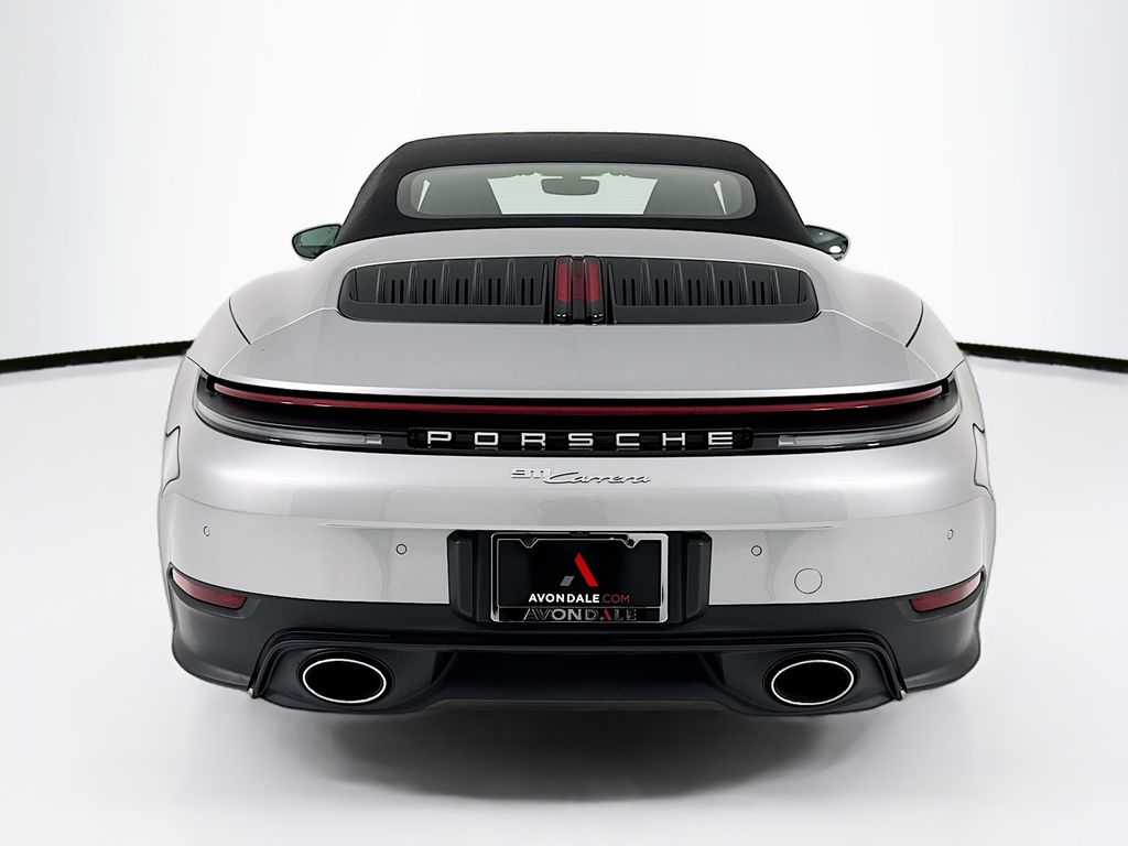 2025 Porsche 911 - Photo 10