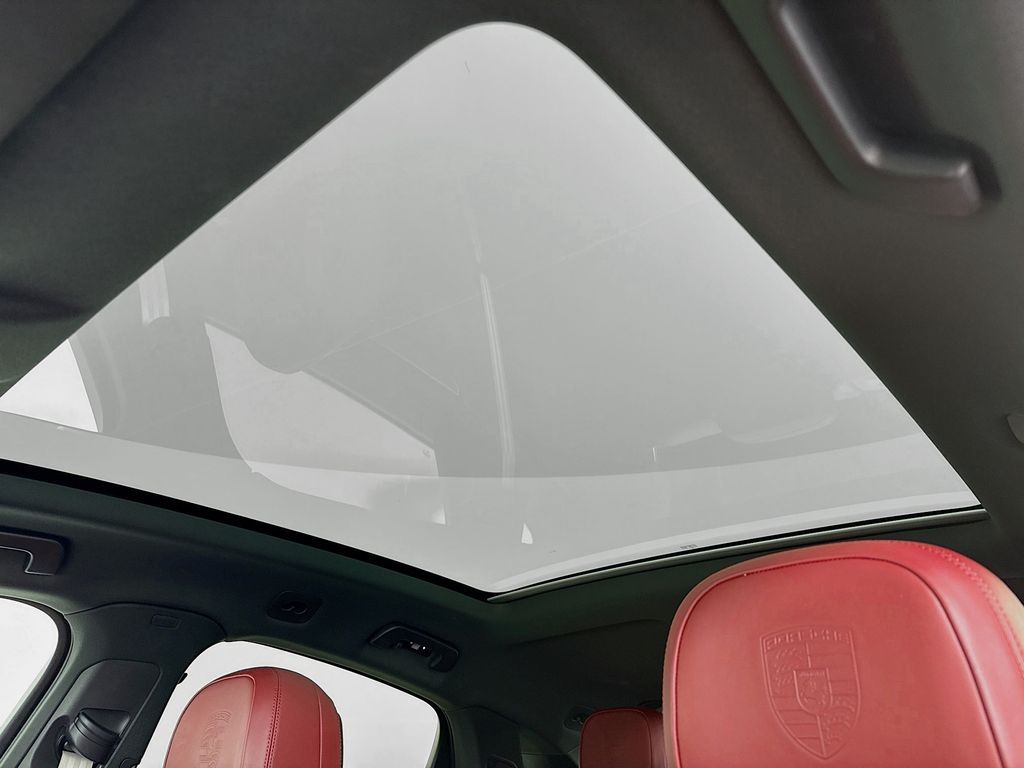 2023 Porsche Cayenne Coup Platinum Edition - Photo 24