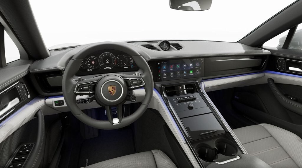 2026 Porsche Panamera 4 photo 4