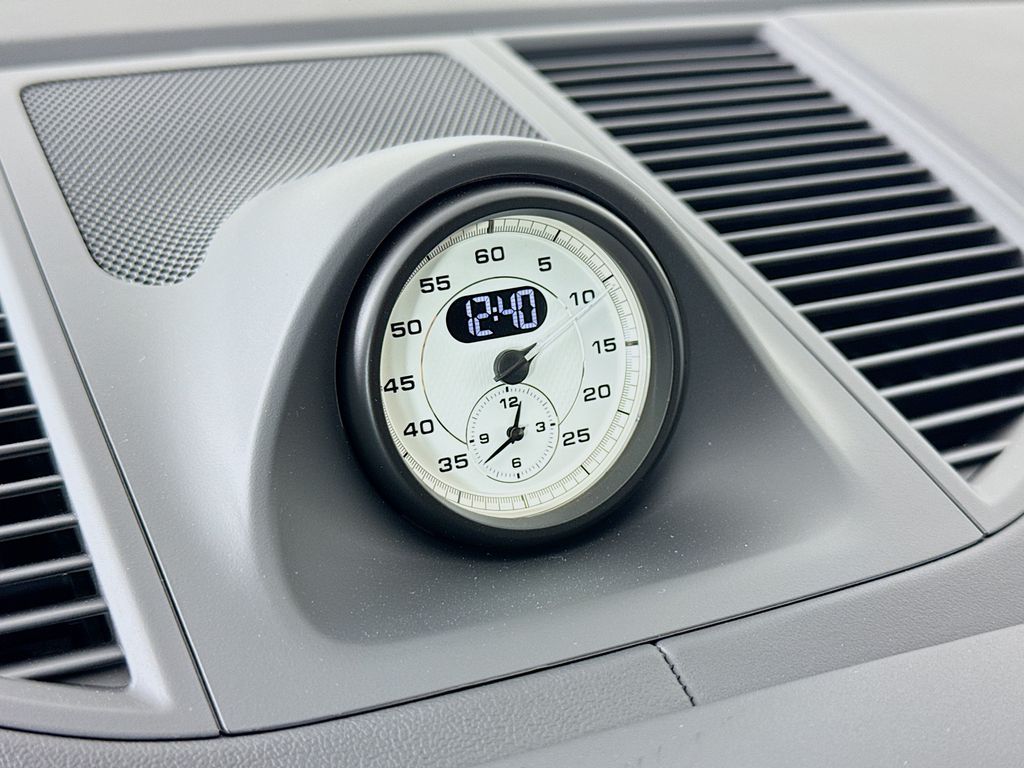 2026 Porsche Macan GTS - Photo 17