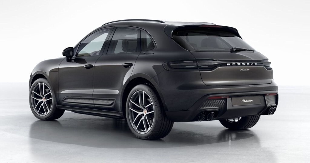 2026 Porsche Macan T photo 2